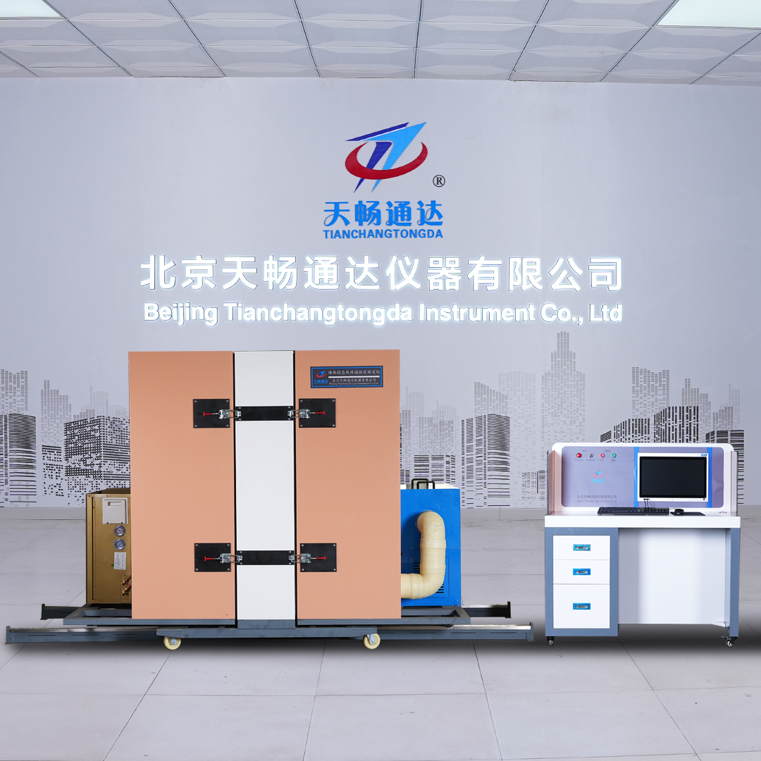 Measuring instrument for steady-state heat transfer properties of walls